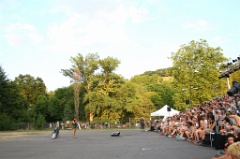 Le spectacle de merde 1 * 5184 x 3456 * (8.45MB)